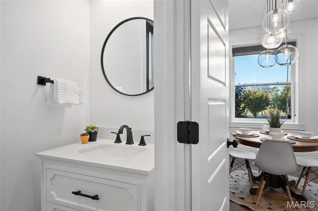 $439,500 | 4390 Chouteau Avenue, St. Louis, MO 63110