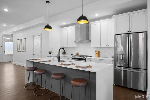 $439,500 | 4390 Chouteau Avenue, St. Louis, MO 63110