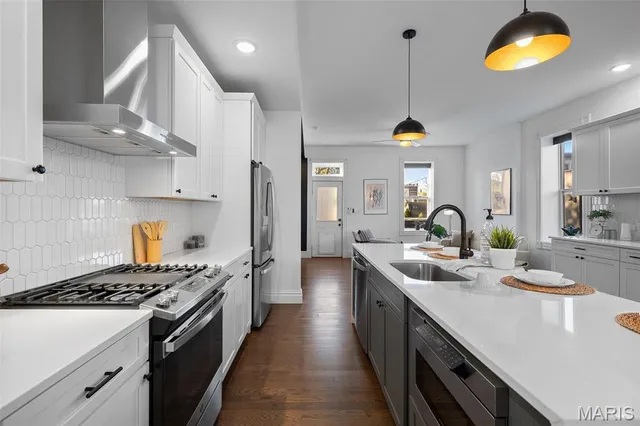 $439,500 | 4390 Chouteau Avenue, St. Louis, MO 63110