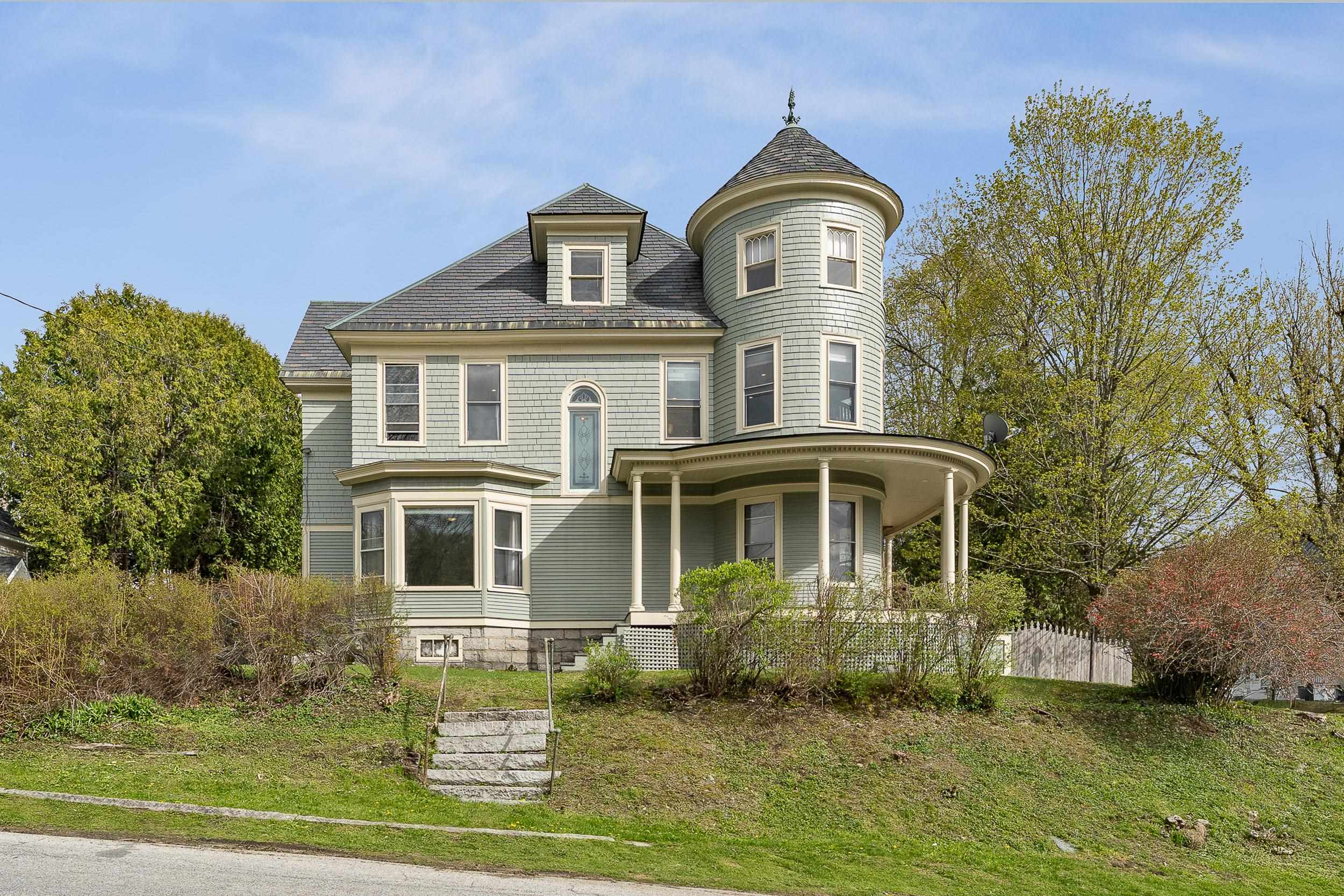 102 Orange Street Barre, VT 05641 - Photo 3 of 60