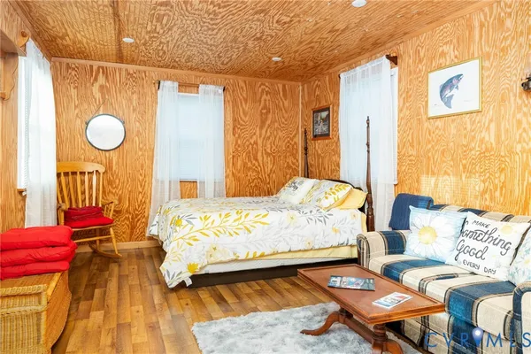 $749,000 | 1895 Cemetery Road, Chase City, VA 23924