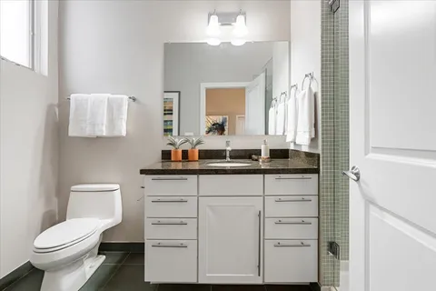 $479,900 | 2065 North Kedzie Avenue, Unit 327, Chicago, IL 60647