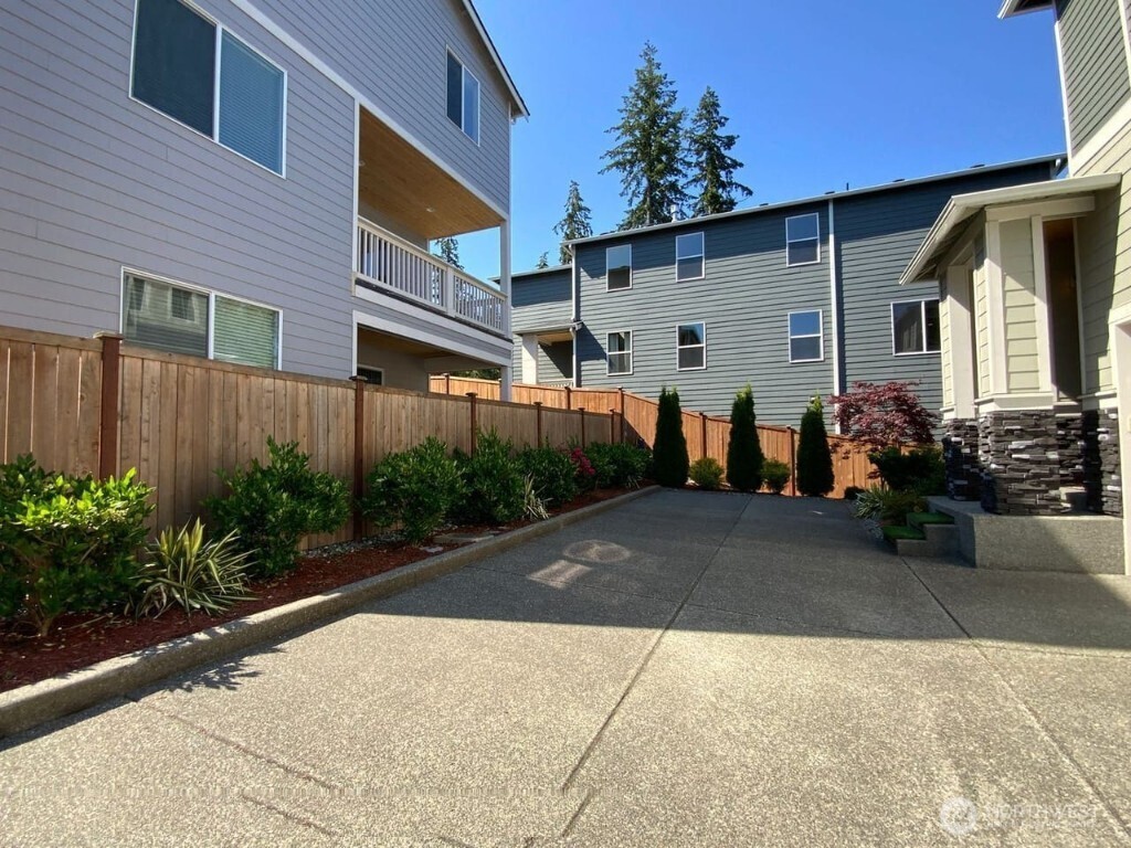18025 3rd Drive Southeast Bothell, WA 98012 - Photo 37 of 39 Gallery Image 37