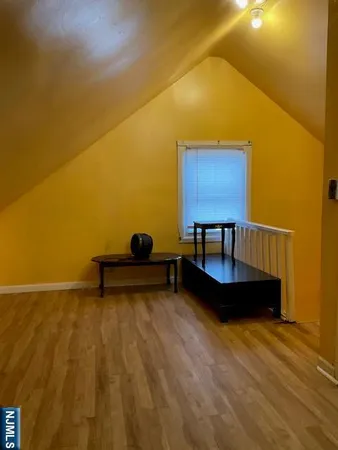 $1,400 | 108 South 16th Street, Unit 3, East Orange, NJ 07018