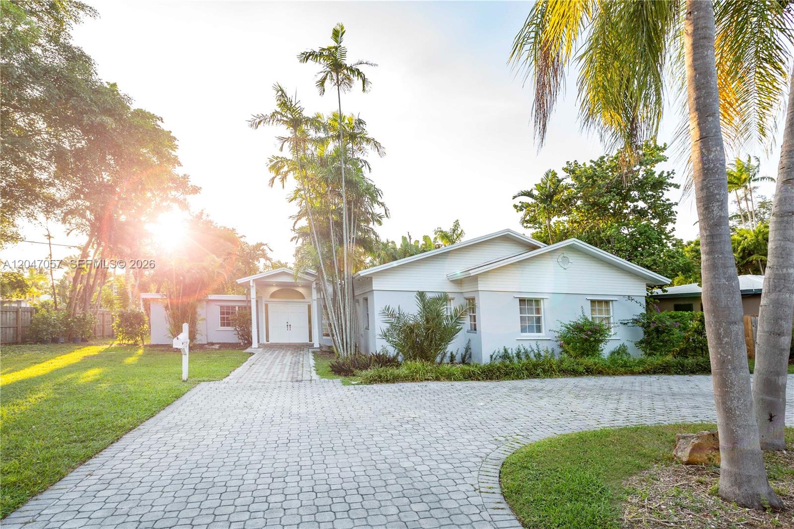 5451 Southwest 80th Street Miami, FL 33143 - Photo 1 of 39