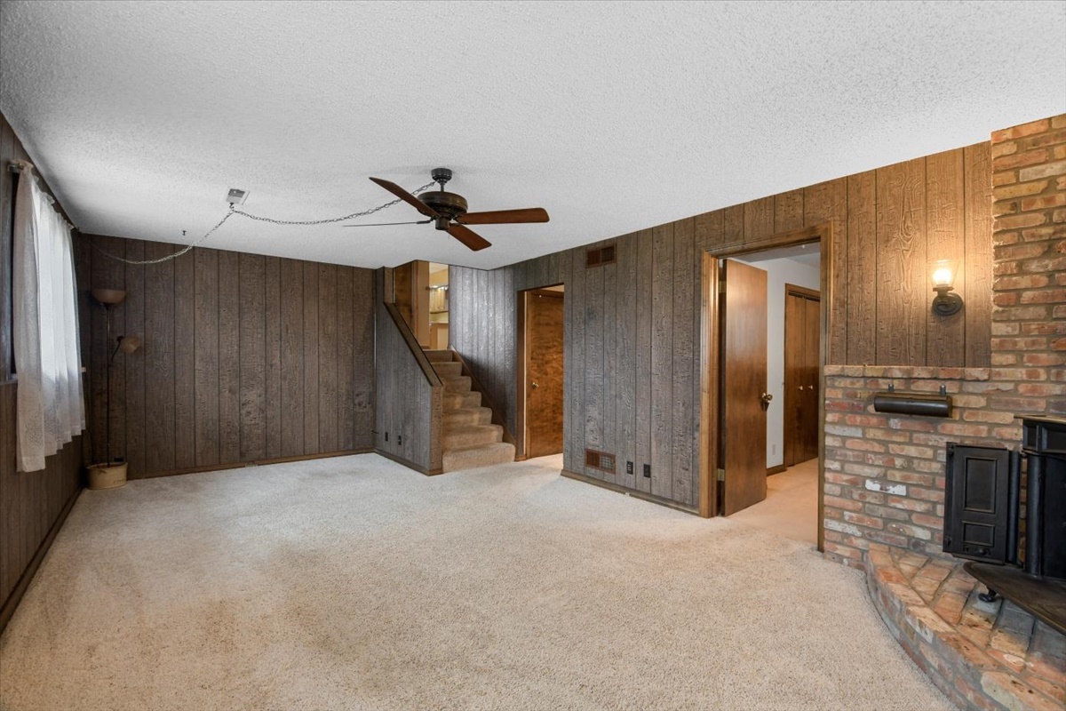 1702 Raymond Ogden, IL 61859 - Photo 20 of 25