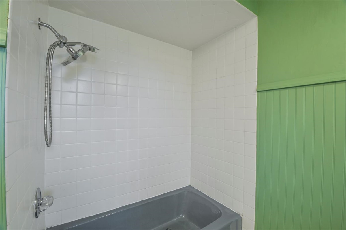 1702 Raymond Ogden, IL 61859 - Photo 10 of 25