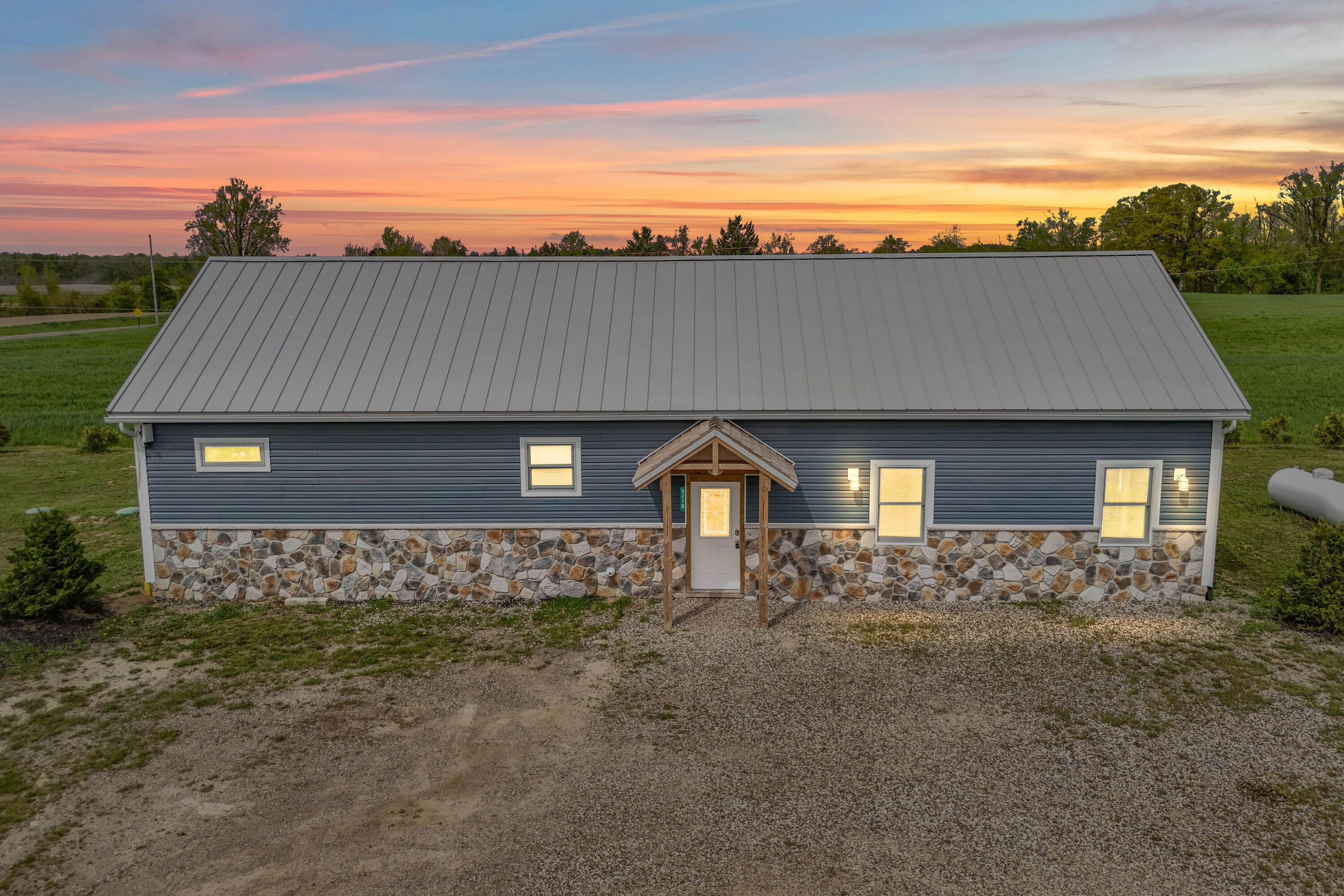 8210 Burt Road Pittsford, MI 49271 - Photo 1 of 57 13