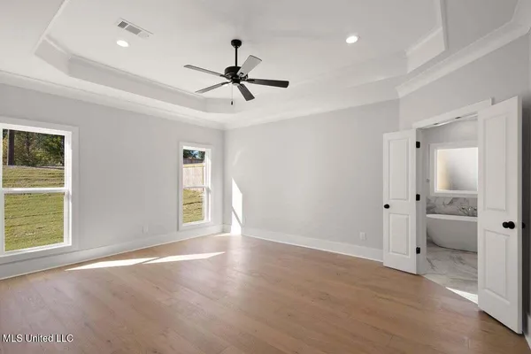 $374,900 | 205 Lake Crest Drive, Madison, MS 39110