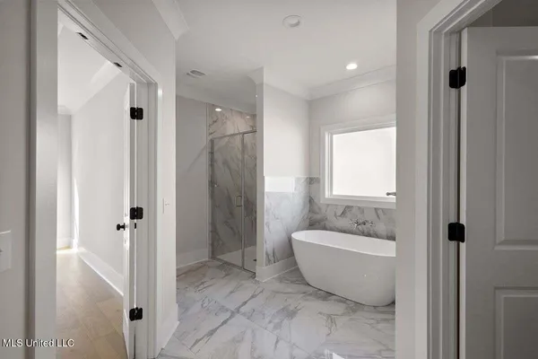 $374,900 | 205 Lake Crest Drive, Madison, MS 39110