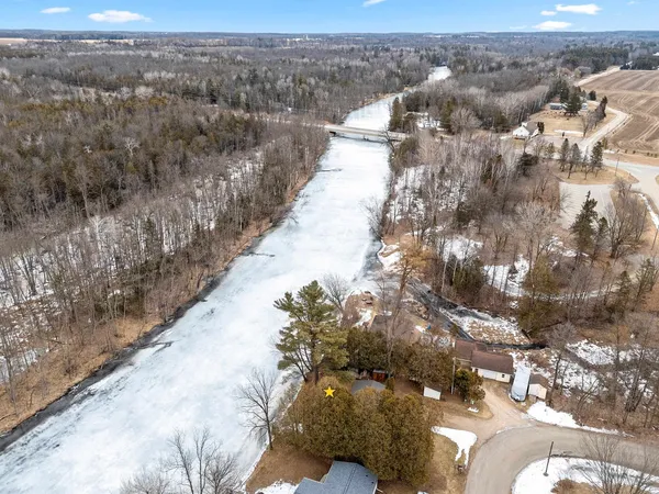 $259,900 | 9762 Gray Lake Road, Gillett, WI 54124