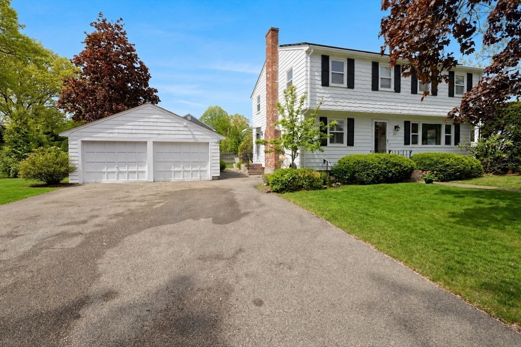 277 Rosemary Street Needham, MA 02494 - Photo 38 of 41