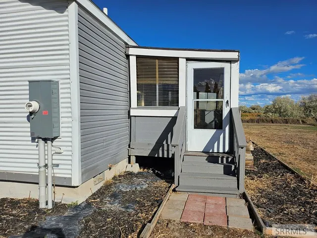 $204,900 | 630 North 2884 East, Roberts, ID 83444