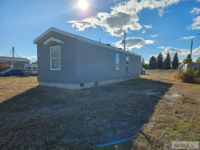$204,900 | 630 North 2884 East, Roberts, ID 83444