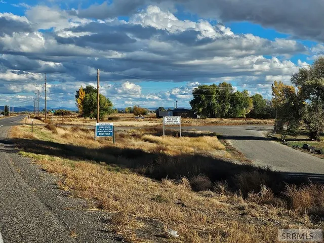 $198,500 | 630 North 2884 East, Roberts, ID 83444