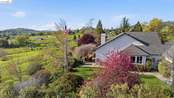 $820,000 | 9360 Highway 49, Sonora, CA 95370