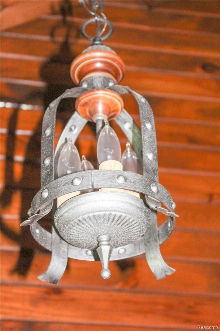 4165 Morgan Road Lake Orion, MI 48359 - Photo 27 of 81 Beautiful Rustic Log Cabin Details.