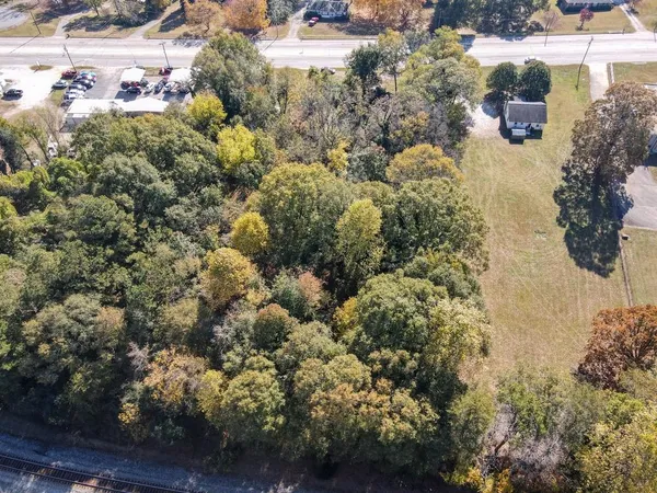 $425,000 | 3014 East Main St Extension, Spartanburg, SC 29307