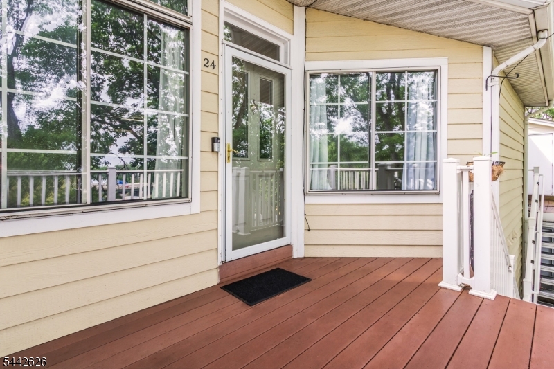 24 Wescott Road, Unit 24 Bedminster, NJ 07921 - Photo 2 of 26