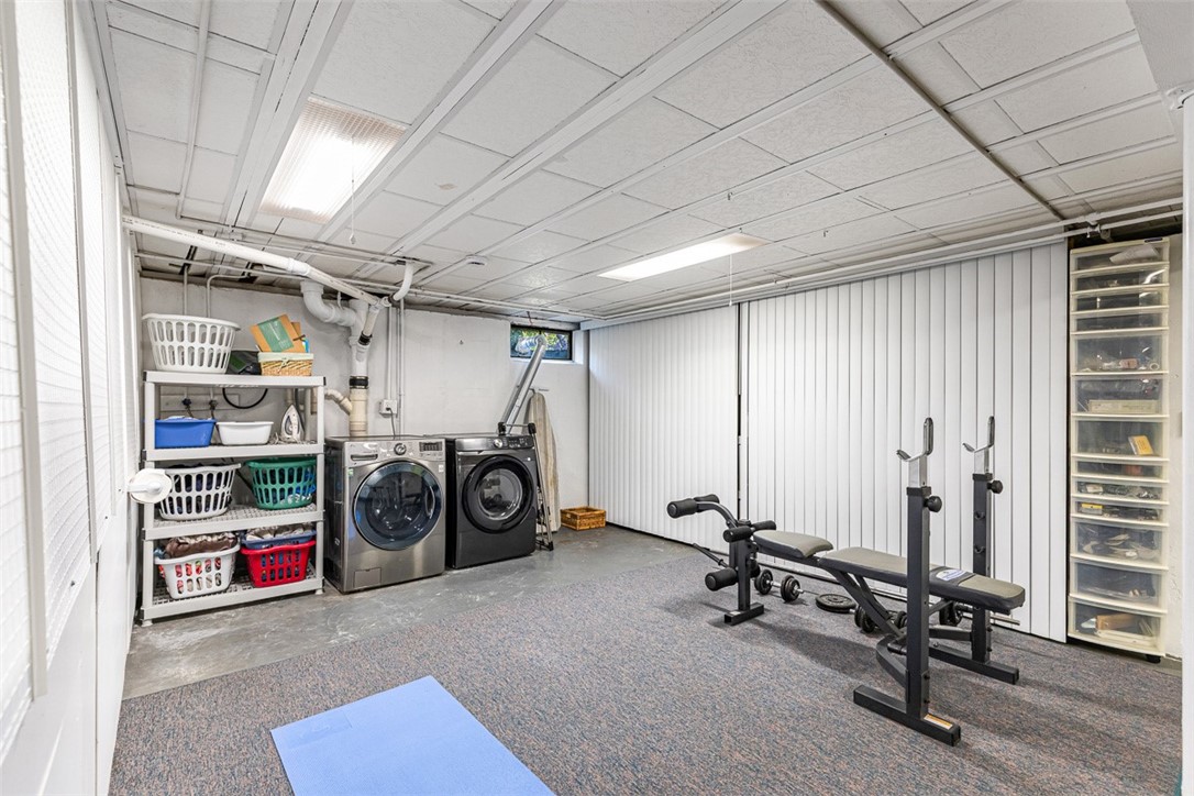 71 Primrose Hill Road Barrington, RI 02806 - Photo 41 of 49 Laundry and work-out area