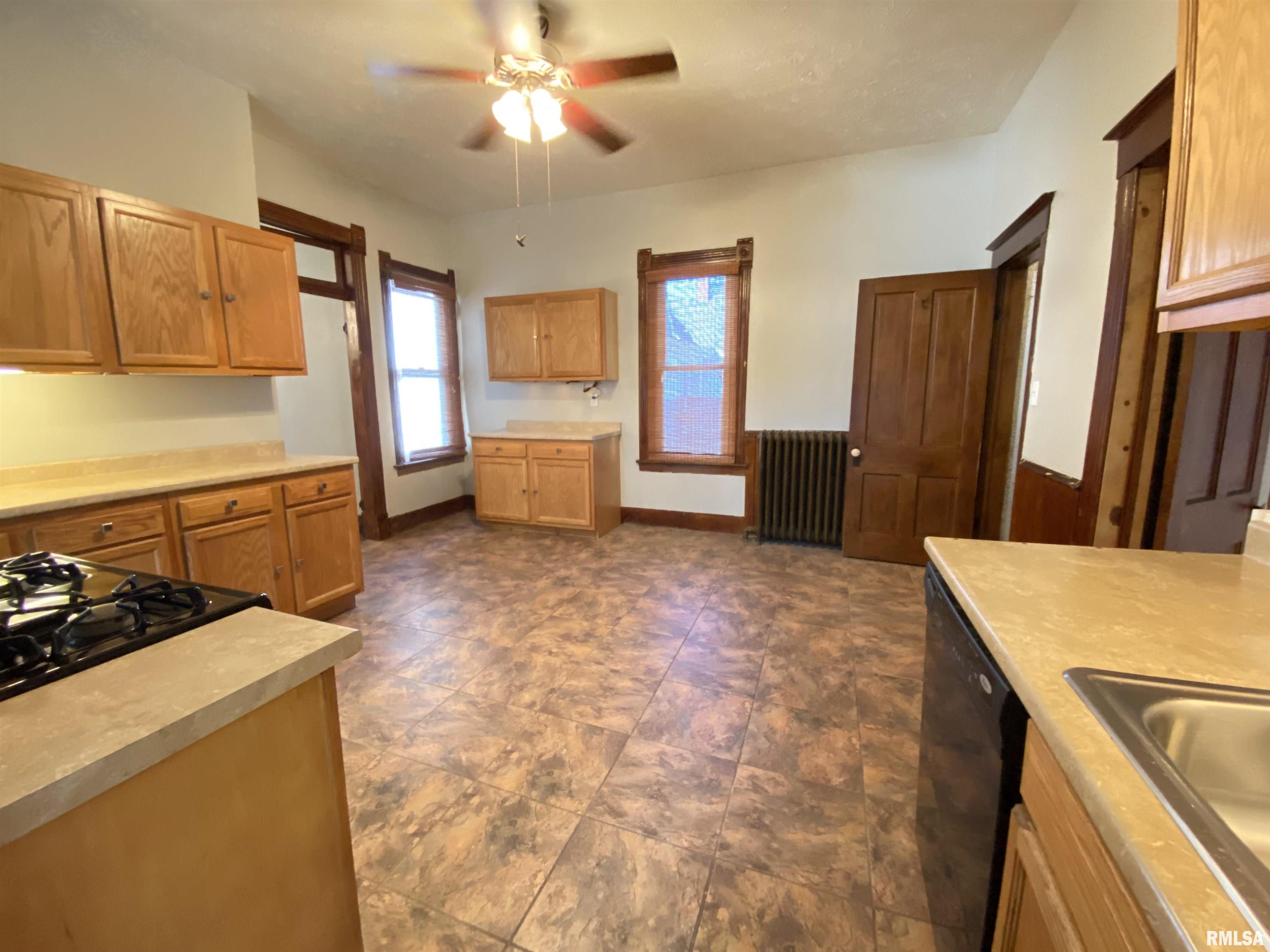 1040 North Patton Avenue Springfield, IL 62702 - Photo 13 of 30