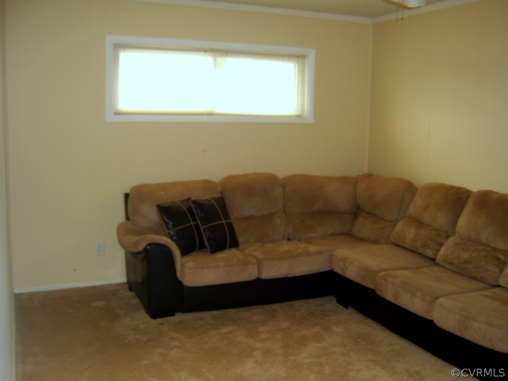 9514 Gayton Road Henrico, VA 23229 - Photo 8 of 20 a living room with a couch