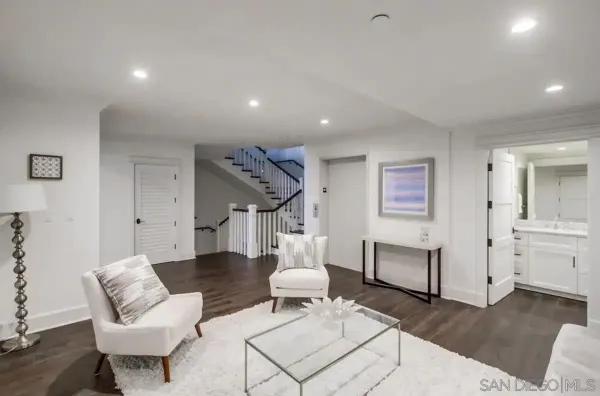 a view of empty room