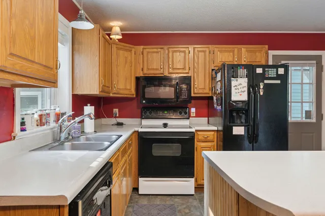 $409,000 | 96 Dairy Lane, Windsor, VT 05089