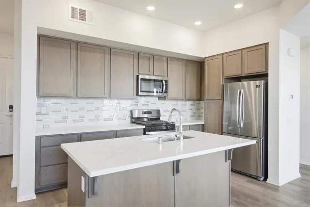 $700,000 | 1455 Banahaw Way, Unit 6, Chula Vista, CA 91915