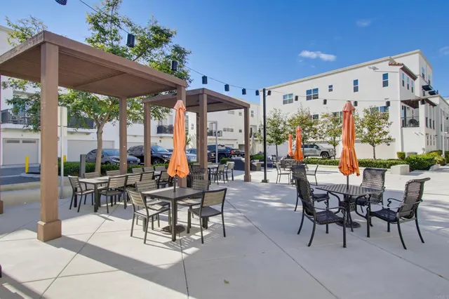 $700,000 | 1455 Banahaw Way, Unit 6, Chula Vista, CA 91915