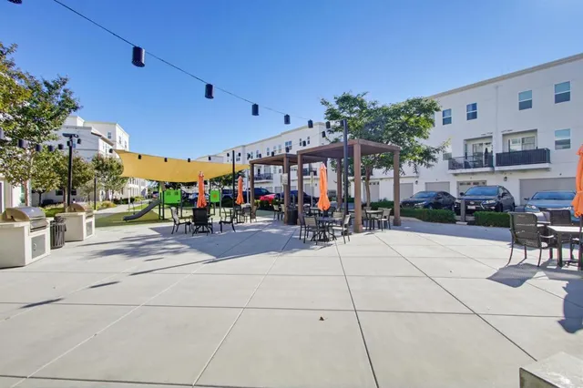 $700,000 | 1455 Banahaw Way, Unit 6, Chula Vista, CA 91915