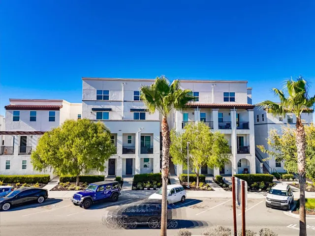 $700,000 | 1455 Banahaw Way, Unit 6, Chula Vista, CA 91915