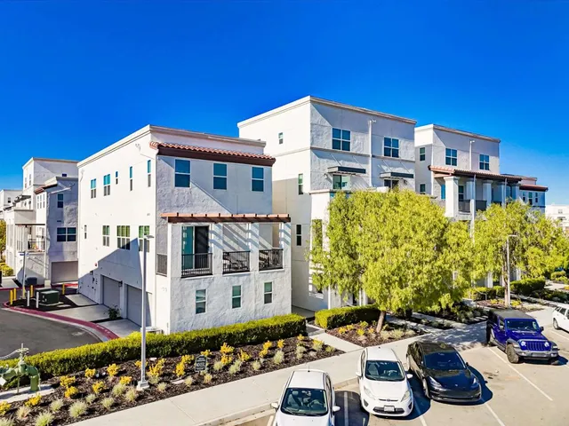$700,000 | 1455 Banahaw Way, Unit 6, Chula Vista, CA 91915