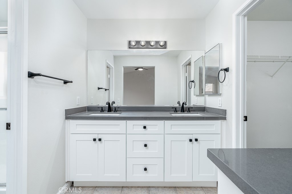 4680 Birchleaf Lane Hemet, CA 92545 - Photo 13 of 34