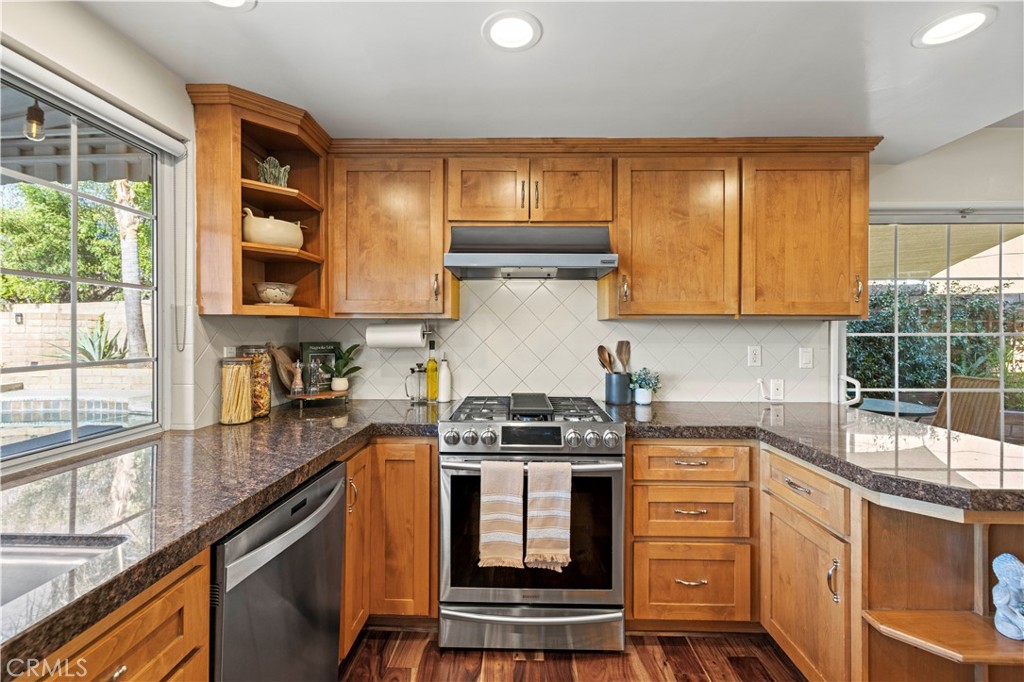 19577 Pine Valley Avenue Porter Ranch, CA 91326 - Photo 24 of 34