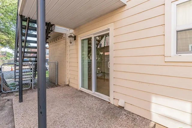 $1,395 | 6616 Berke Place, Unit B, Fort Worth, TX 76116