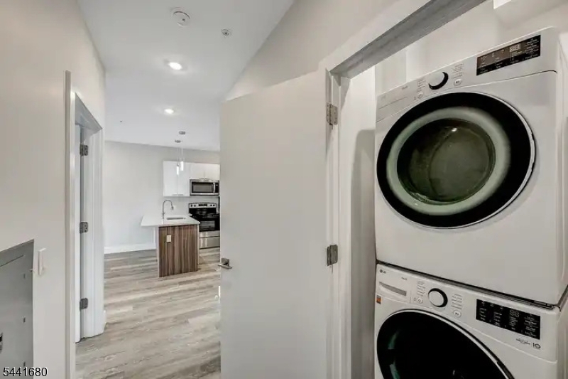 2 Flanders Road, Unit 306 Netcong, NJ 07857 - Photo 13 of 30
