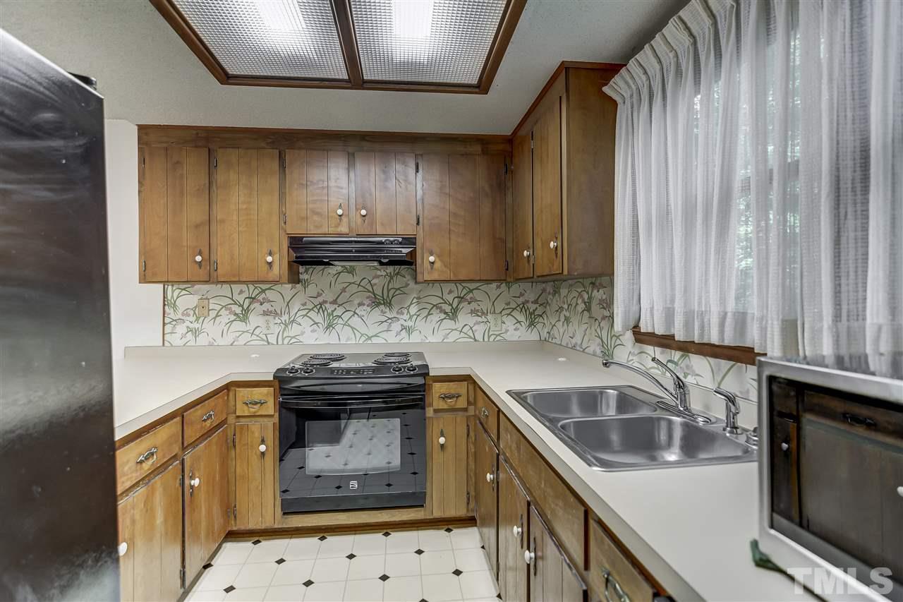 1010 Boathouse Court Raleigh, NC 27615 - Photo 5 of 15 Gallery Image 5