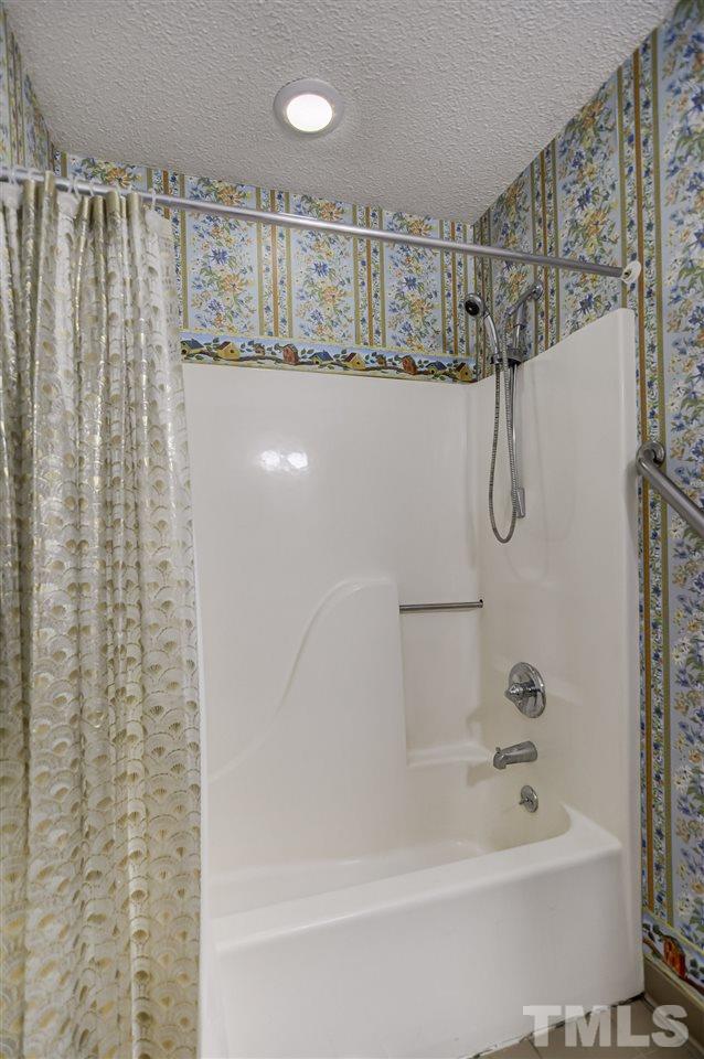 1010 Boathouse Court Raleigh, NC 27615 - Photo 9 of 15 Gallery Image 9