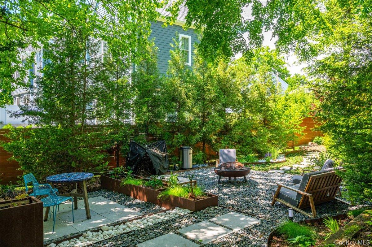 80 Maple Avenue Rye, NY 10580 - Photo 32 of 37 The Lower Yard