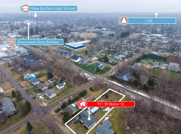 $600,000 | 911 West Water Street, New Buffalo, MI 49117
