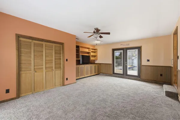 $600,000 | 911 West Water Street, New Buffalo, MI 49117