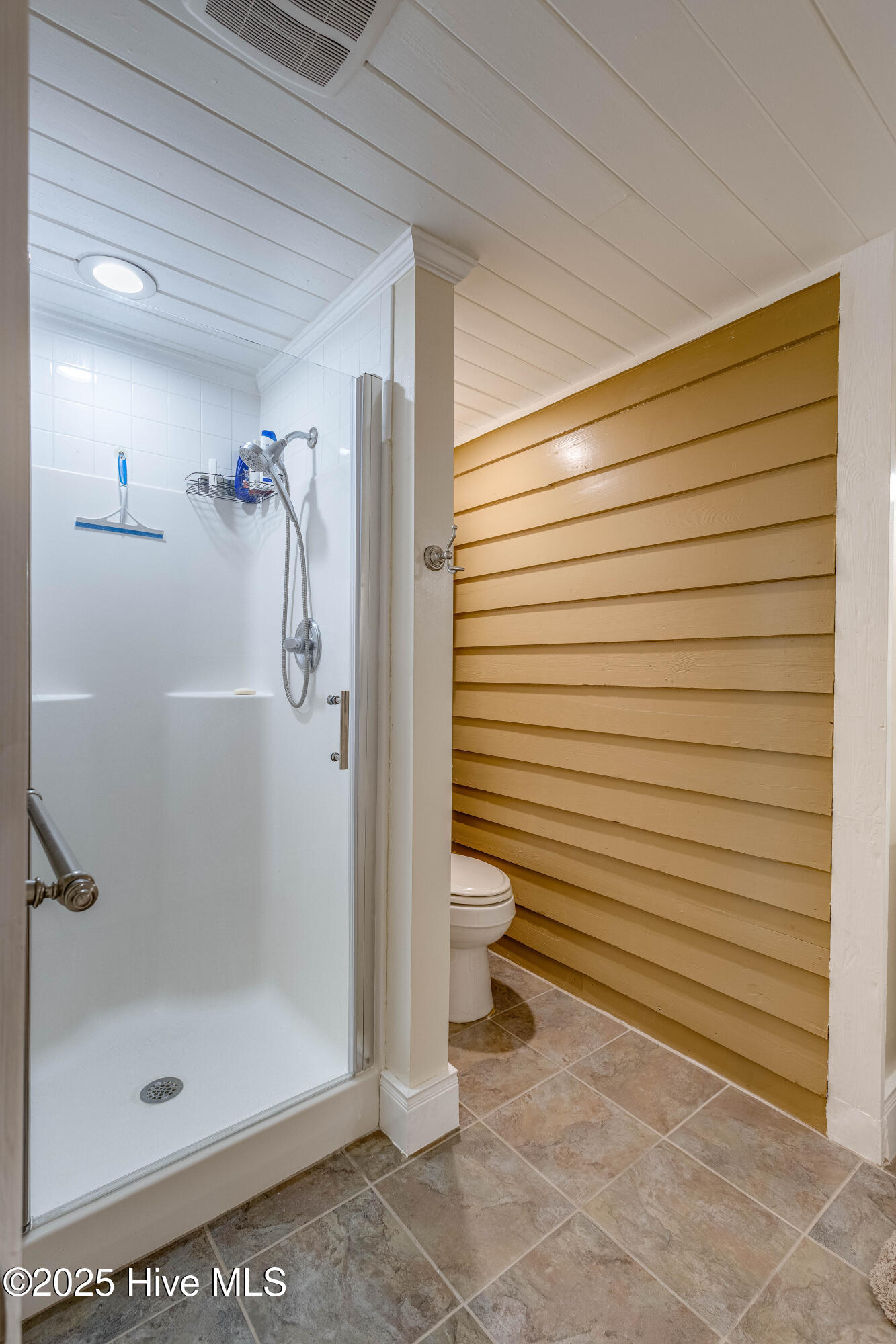 3503 Slatestone Road Washington, NC 27889 - Photo 34 of 39 34- Master bath
