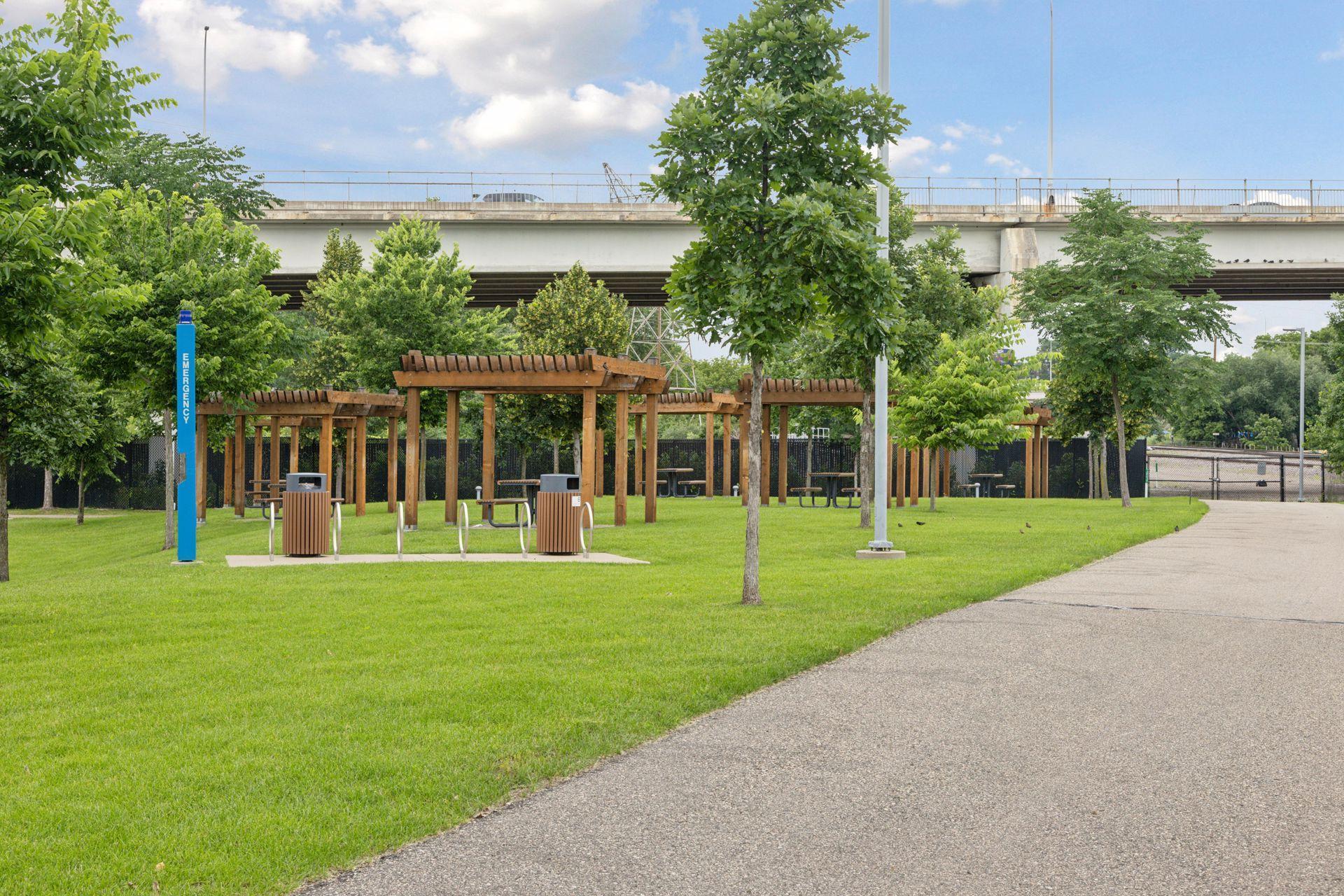 582 Payne Avenue St. Paul, MN 55130 - Photo 36 of 41