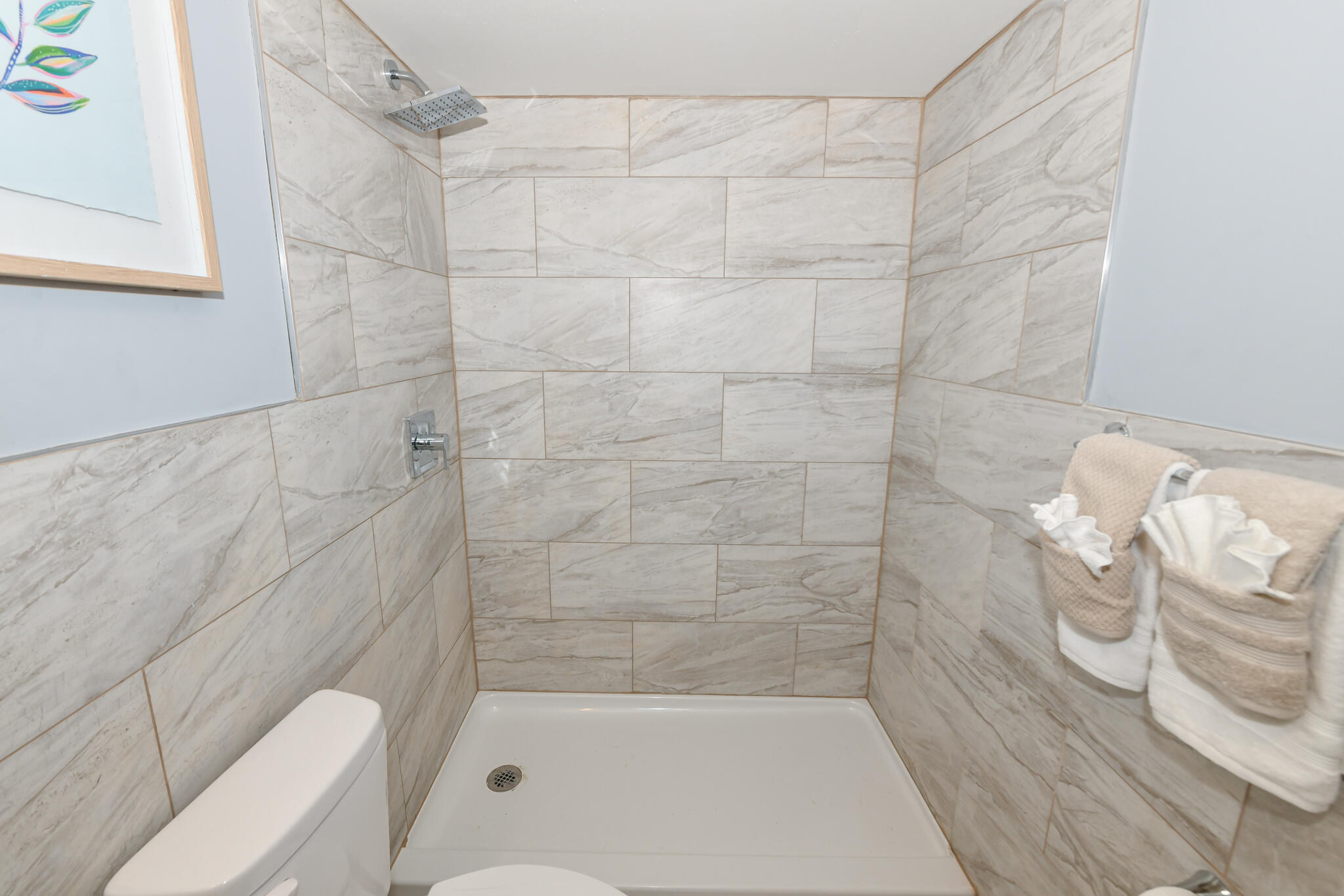 5957 North 64th Street Milwaukee, WI 53218 - Photo 13 of 33 Walk-in shower