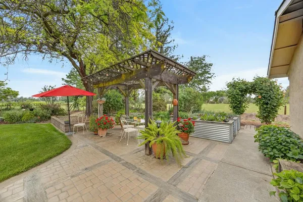 $1,550,000 | 35670 Yellowstone Avenue, Davis, CA 95616