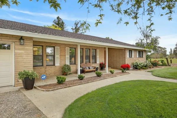 $1,550,000 | 35670 Yellowstone Avenue, Davis, CA 95616