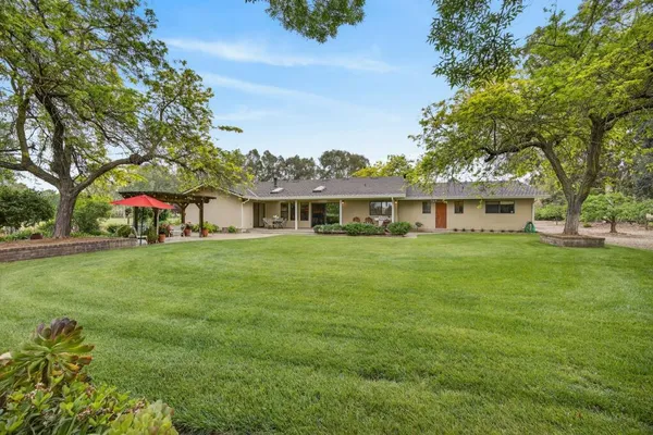 $1,550,000 | 35670 Yellowstone Avenue, Davis, CA 95616