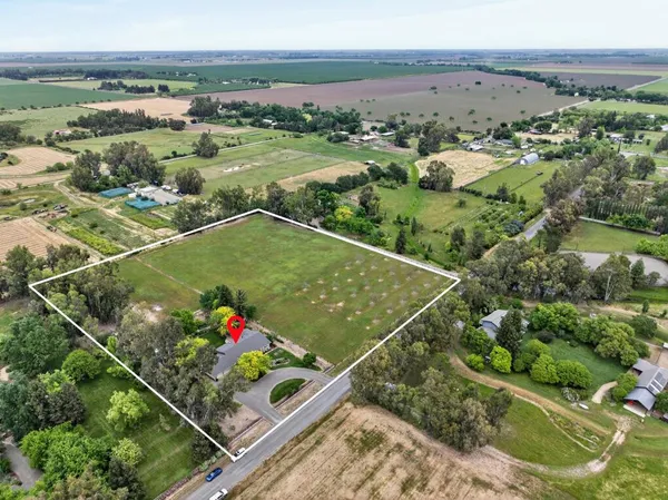 $1,550,000 | 35670 Yellowstone Avenue, Davis, CA 95616