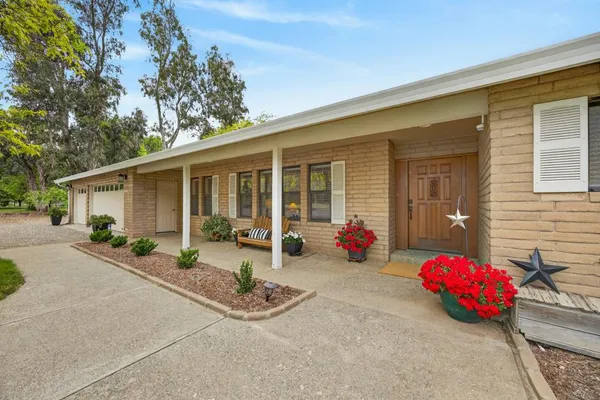 $1,550,000 | 35670 Yellowstone Avenue, Davis, CA 95616